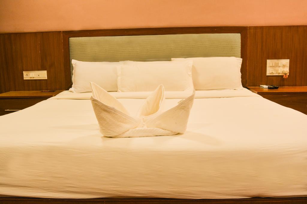 Serene Boutique Hotel Bangalore Exterior foto